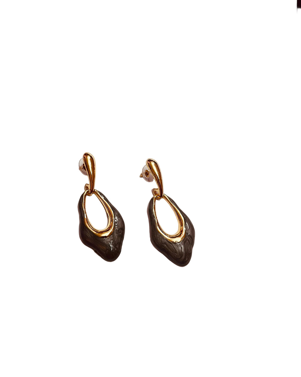 Noir Luxe Drop Earrings – Gold & Dark Enamel Organic Pendant